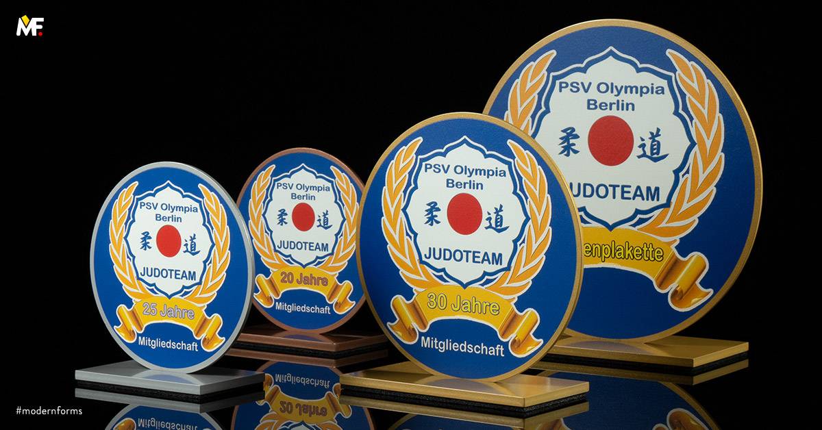 Statuetki Sportowe Sporty walki Brązowy Jednostronny Niestandardowy Premium Srebrny Stal Złoty 
